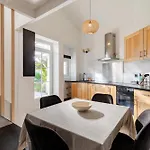 Belle Maison De l'Isle-d'Espagnac